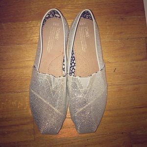 Toms classic silver slip on shoes women Size 9.5